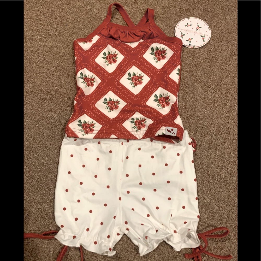 Sweet Honey Clothing Christmas Lounge Set. Size 18 months. New with Tags.